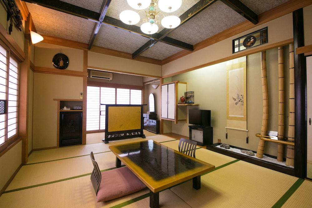 Hotel Housenkaku Beppu Exterior photo